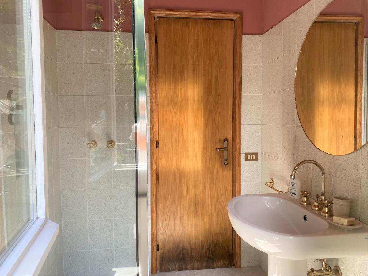 Casa Del Custode: Renovated Flat With Garden In A Villa Near The Lake Stresa Buitenkant foto