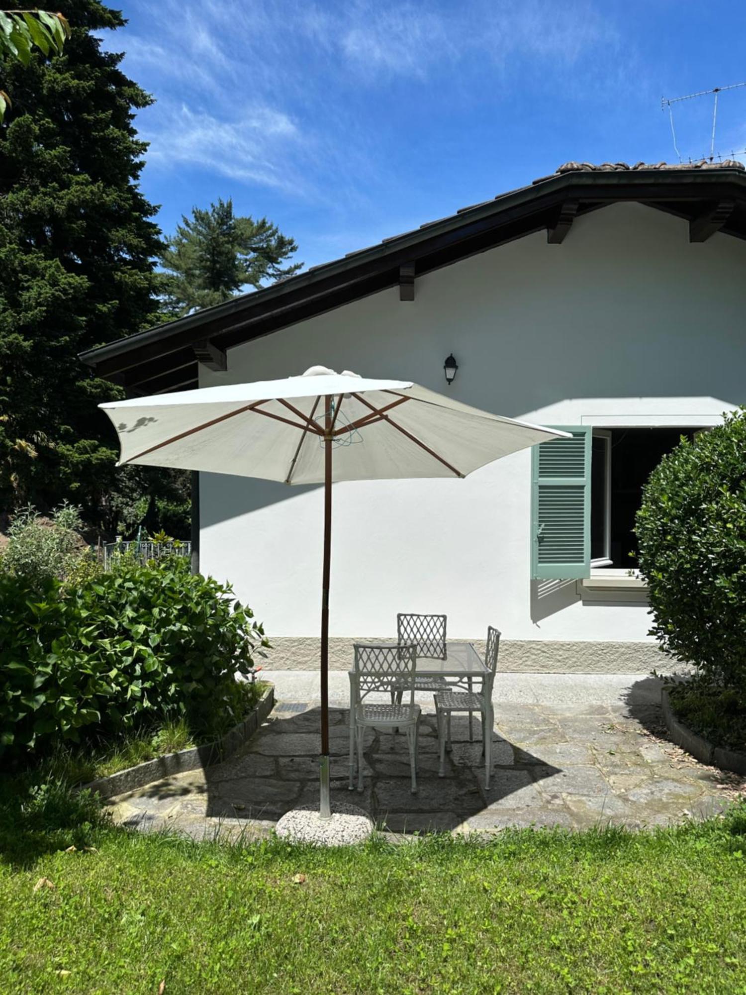 Casa Del Custode: Renovated Flat With Garden In A Villa Near The Lake Stresa Buitenkant foto